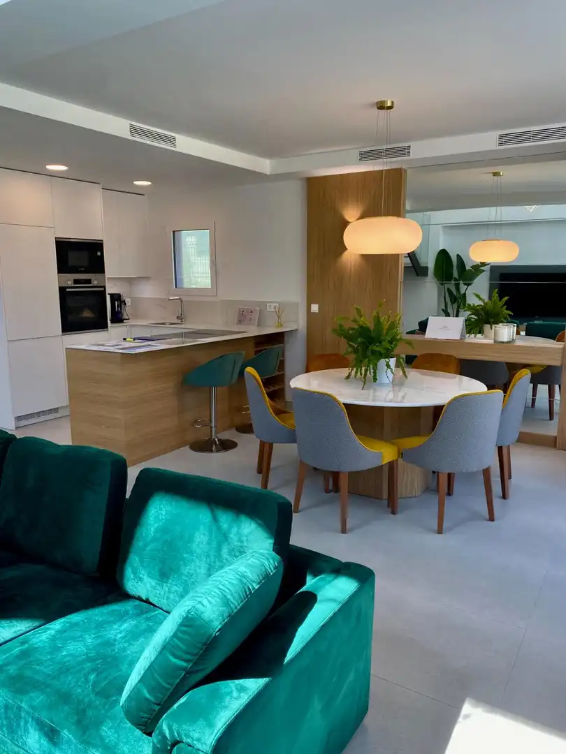 Chalet con piscina en venta en Golf Bahía, imagen 13