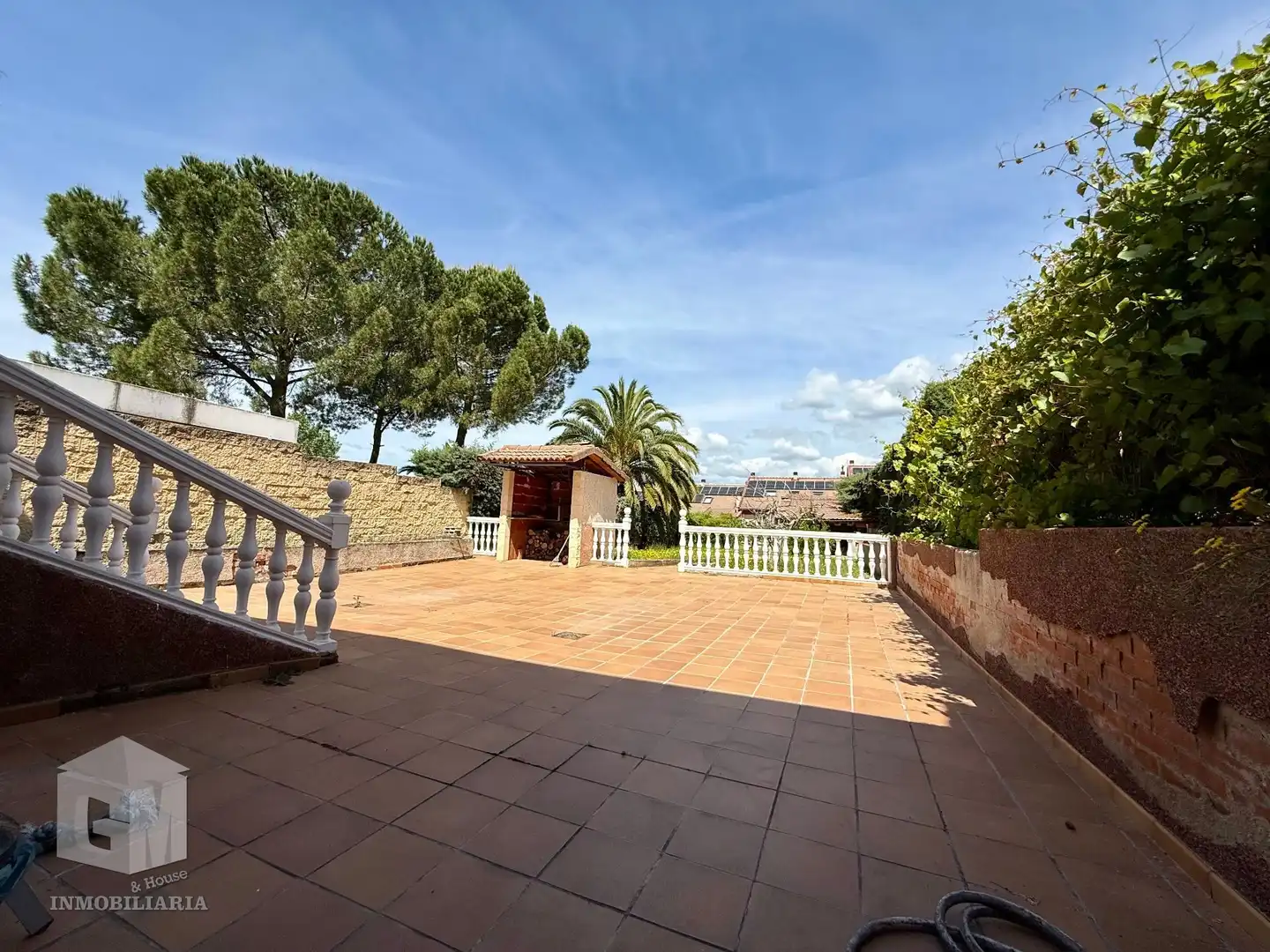 Terrassa de Casa adosada en venda en Las Rozas de Madrid amb Calefacció, Jardí privat i Terrassa