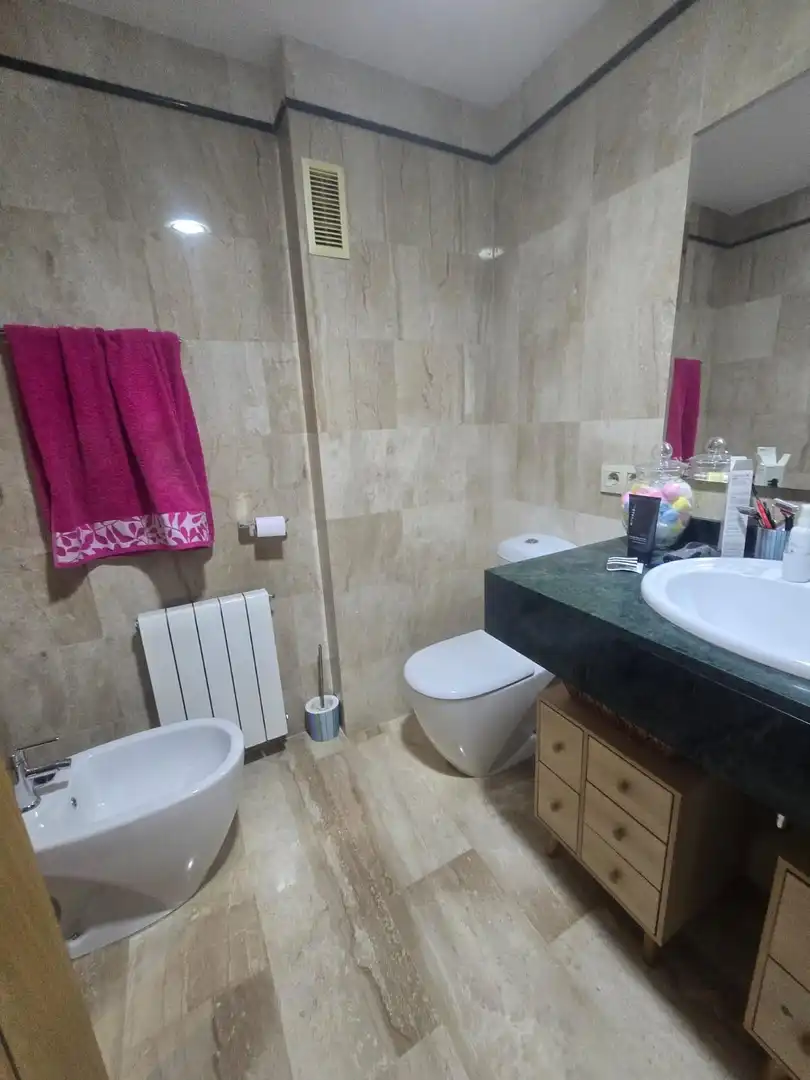 Baño de Piso en venta en  Palma de Mallorca con Aire acondicionado, Calefacción y Terraza
