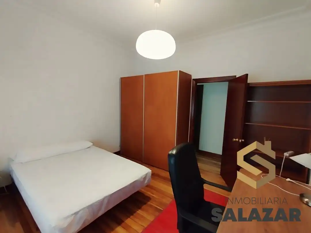 Bedroom of Flat for rent in Bilbao   with Heating and Terrace