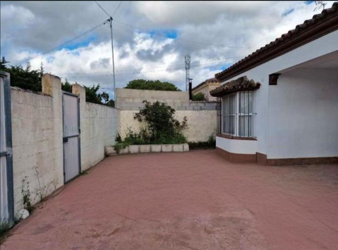 Exterior view of House or chalet for sale in Chiclana de la Frontera  with Private garden