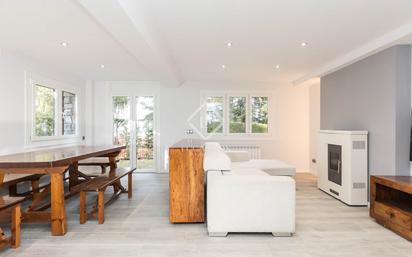 Living room of Flat for sale in Puigcerdà  with Heating, Private garden and Storage room