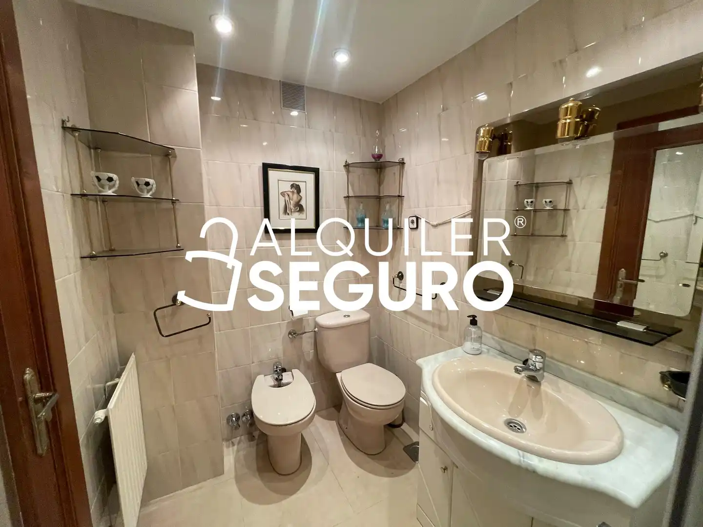 Bathroom of Flat for rent in Madrid  with Heating and Terrace