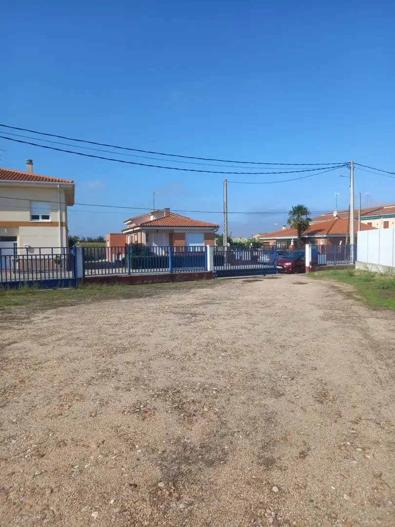 Industrial buildings for sale in Encinas de Abajo