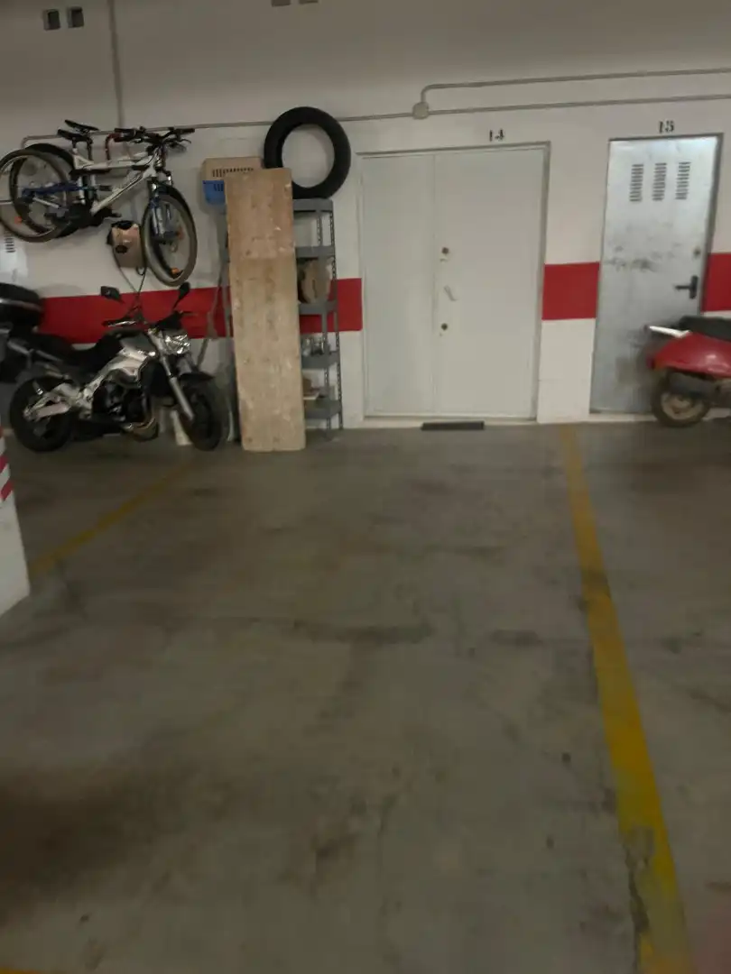 Parkplatz von Wohnung zum Verkauf in Málaga mit Klimaanlage, Terrasse und Abstellraum