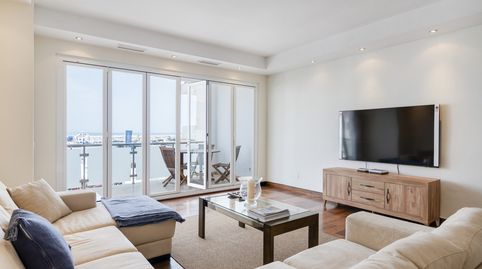 Foto 4 de Apartamento de alquiler en Calle Muelle Ribera, 56, Puerto Banús, Marbella