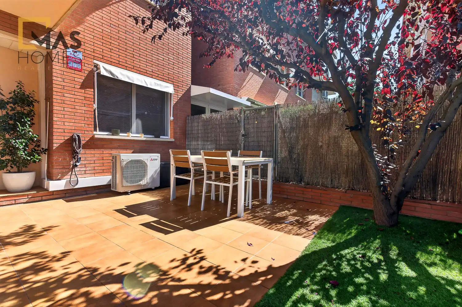 Terraza de Piso en venta en Sant Cugat del Vallès con Aire acondicionado, Calefacción y Jardín privado