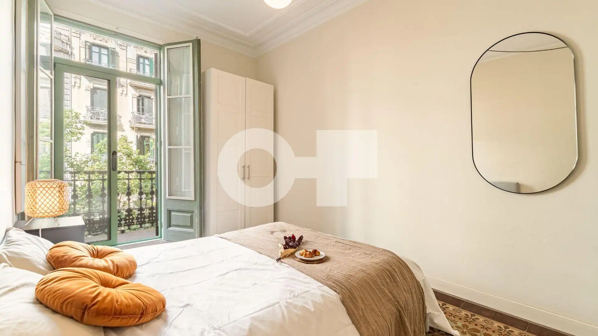 Piso con terraza en venta en Carrer Carrer Villarroel, imagen 27