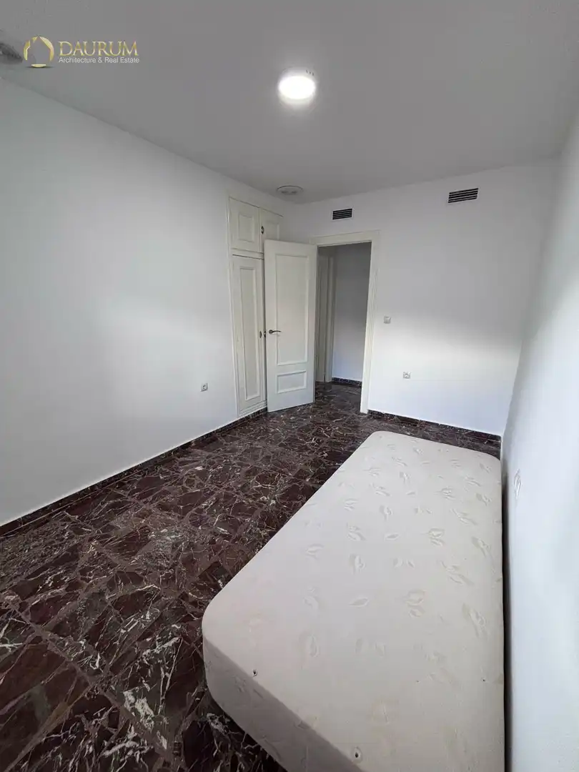 Schlafzimmer von Wohnung zum Verkauf in Torrent mit Klimaanlage, Heizung und Terrasse