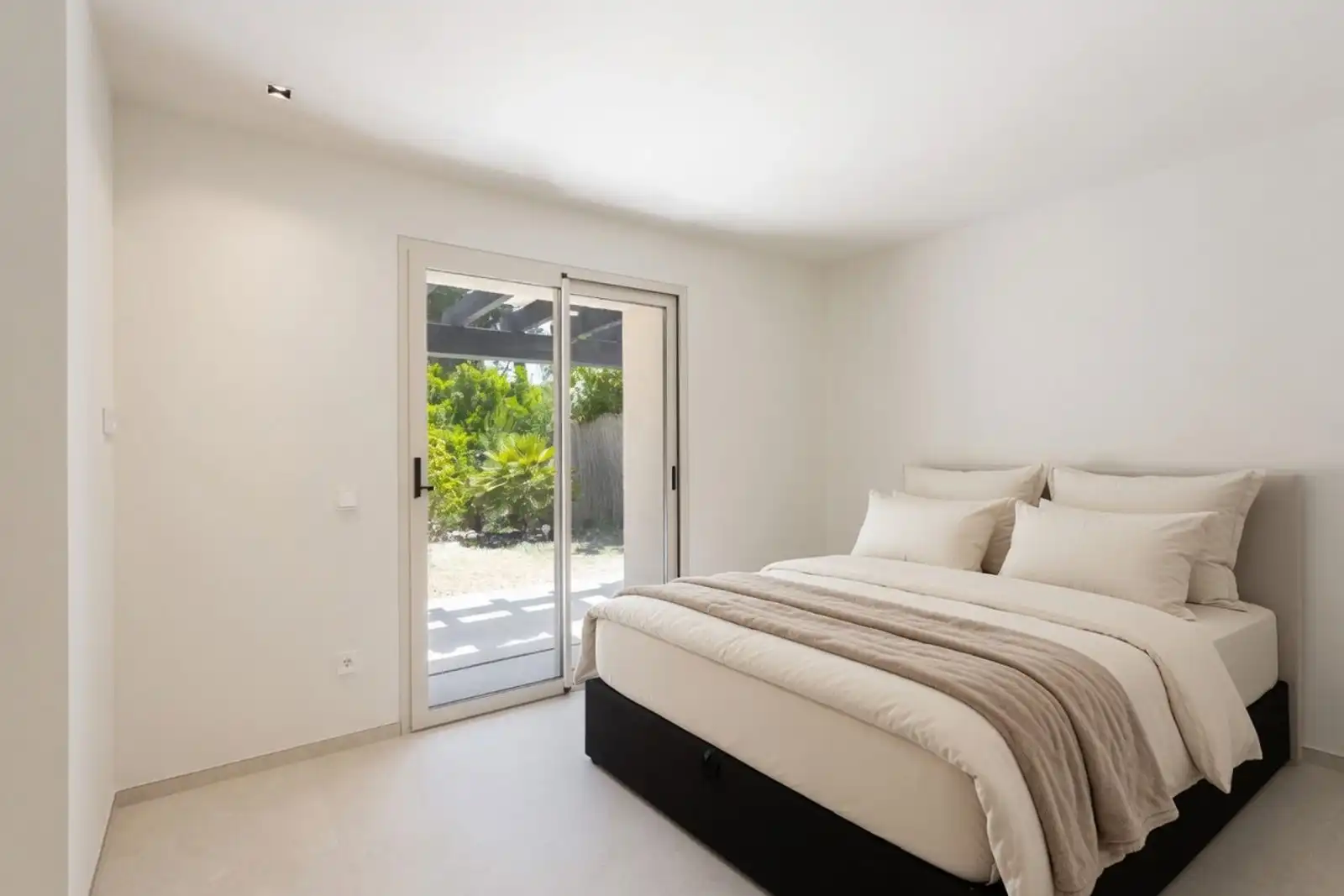 Habitación de Casa o chalet en venta en Calvià con Aire acondicionado, Calefacción y Jardín privado