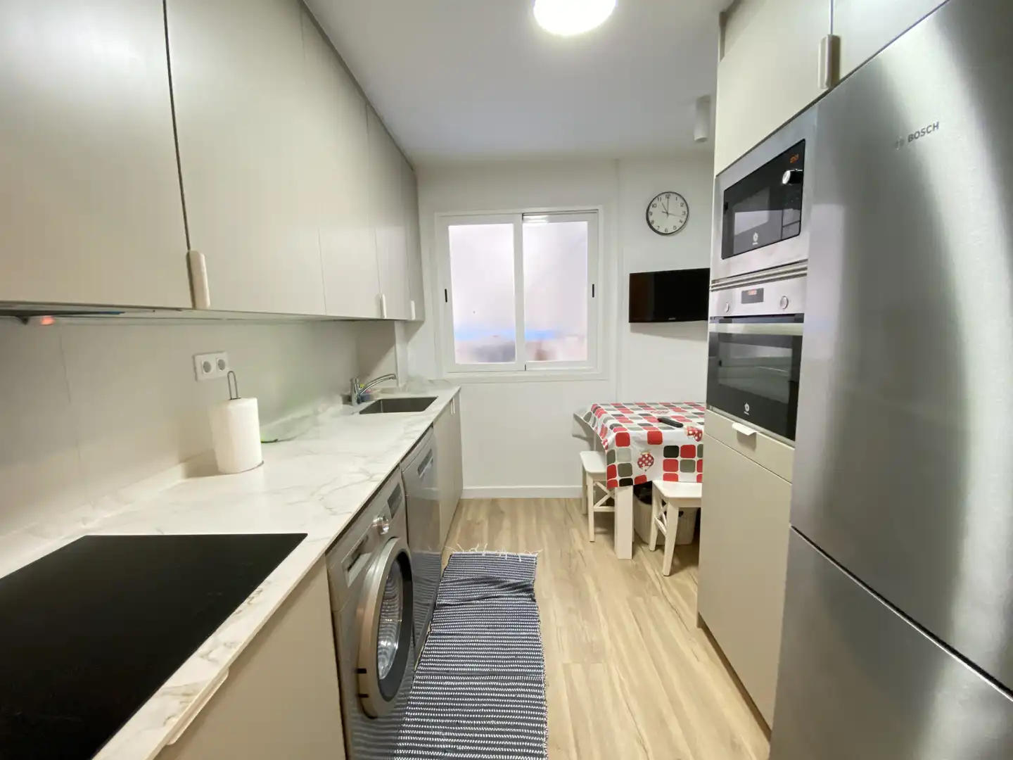 Cocina de Piso de alquiler en Bilbao  con Calefacción, Terraza y Amueblado