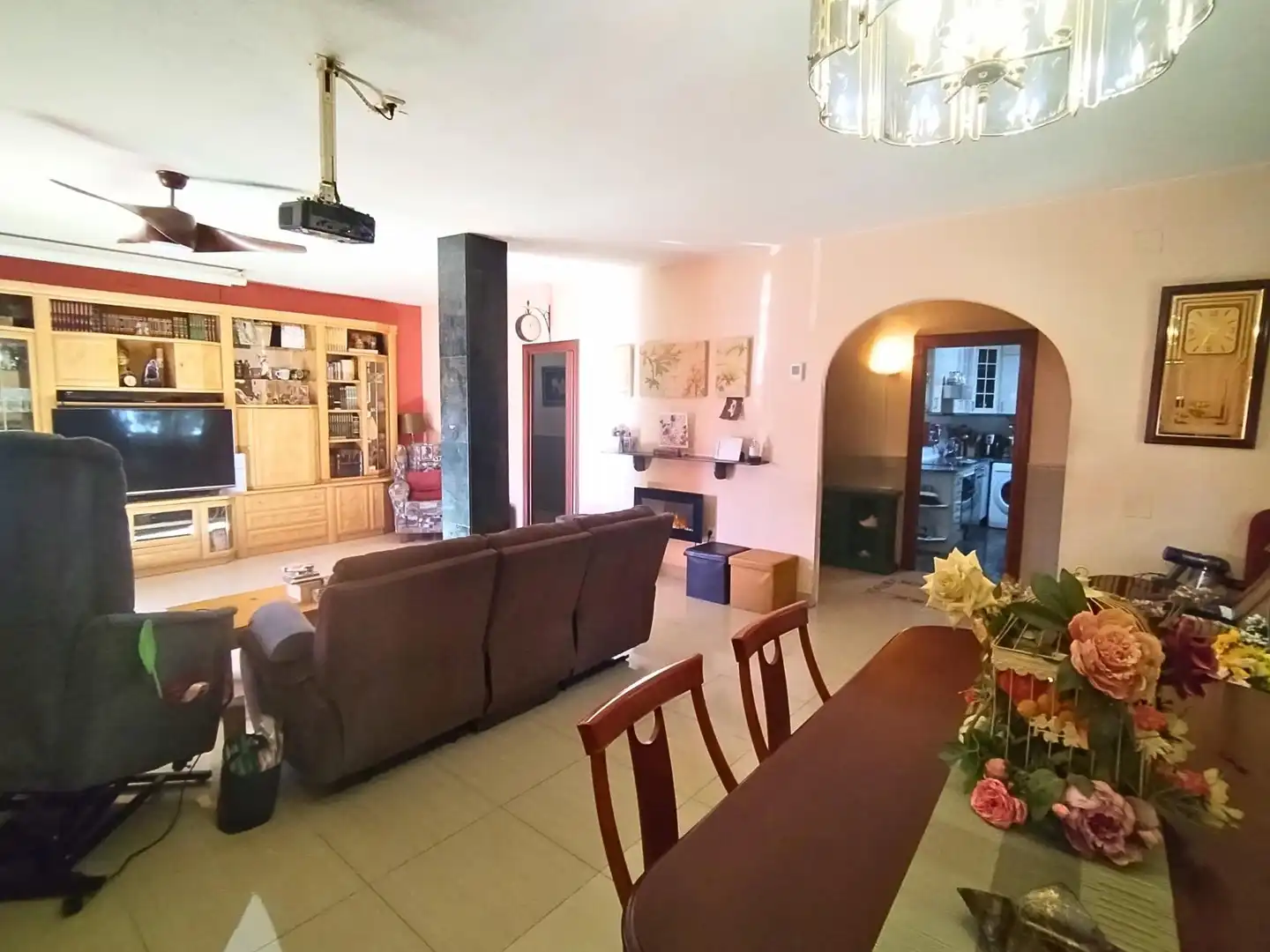 Sala de estar de Casa o chalet en venta en Campo Real con Aire acondicionado, Calefacción y Jardín privado