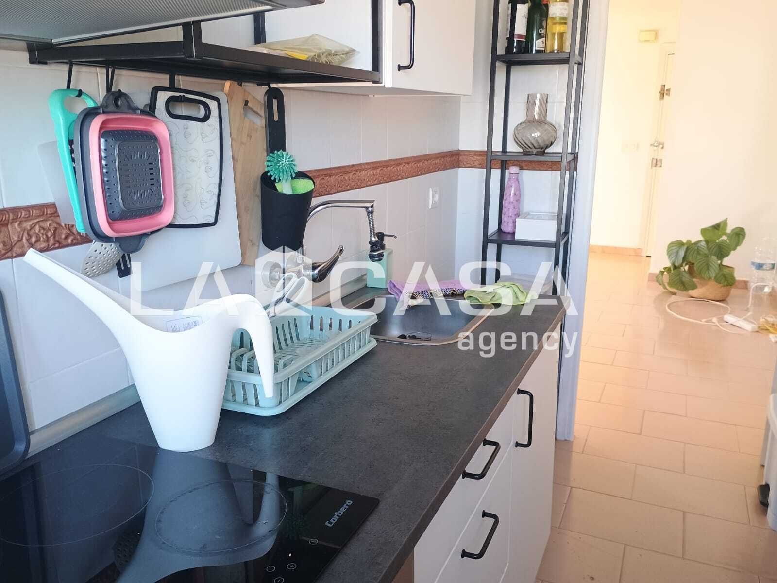 Kitchen of Flat for sale in Algeciras  with Storage room