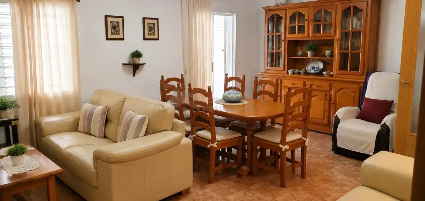 Menjador de Casa o xalet de lloguer en Benicasim / Benicàssim amb Aire condicionat, Terrassa i Moblat