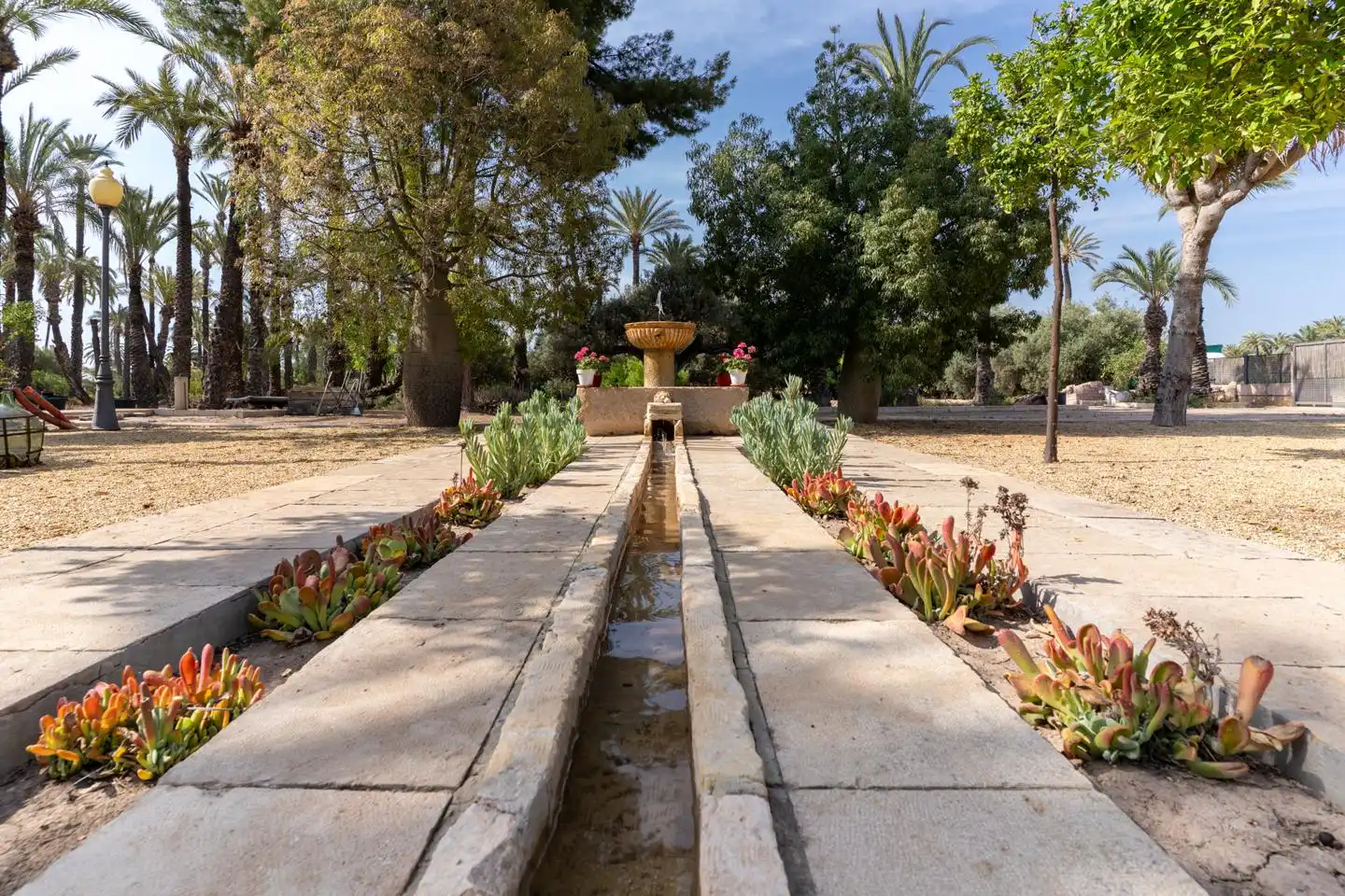 Jardí de Casa o xalet en venda en Elche / Elx amb Calefacció, Jardí privat i Parquet