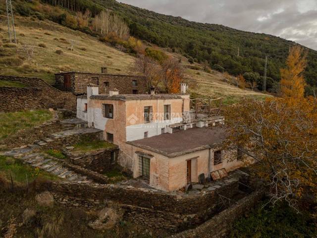 Finca rústica en Venta en Capileira