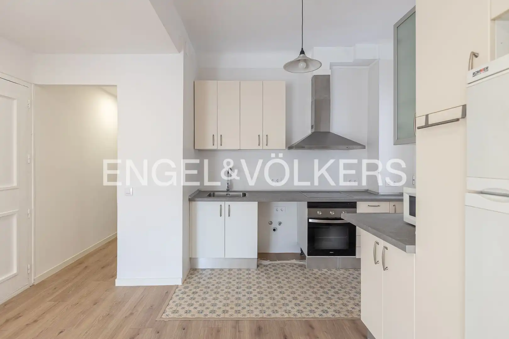 Kitchen of Flat for rent in Madrid  with Air Conditioner, Heating and Terrace