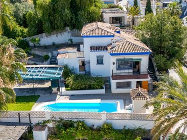 Casa con balcón en venta en Raises