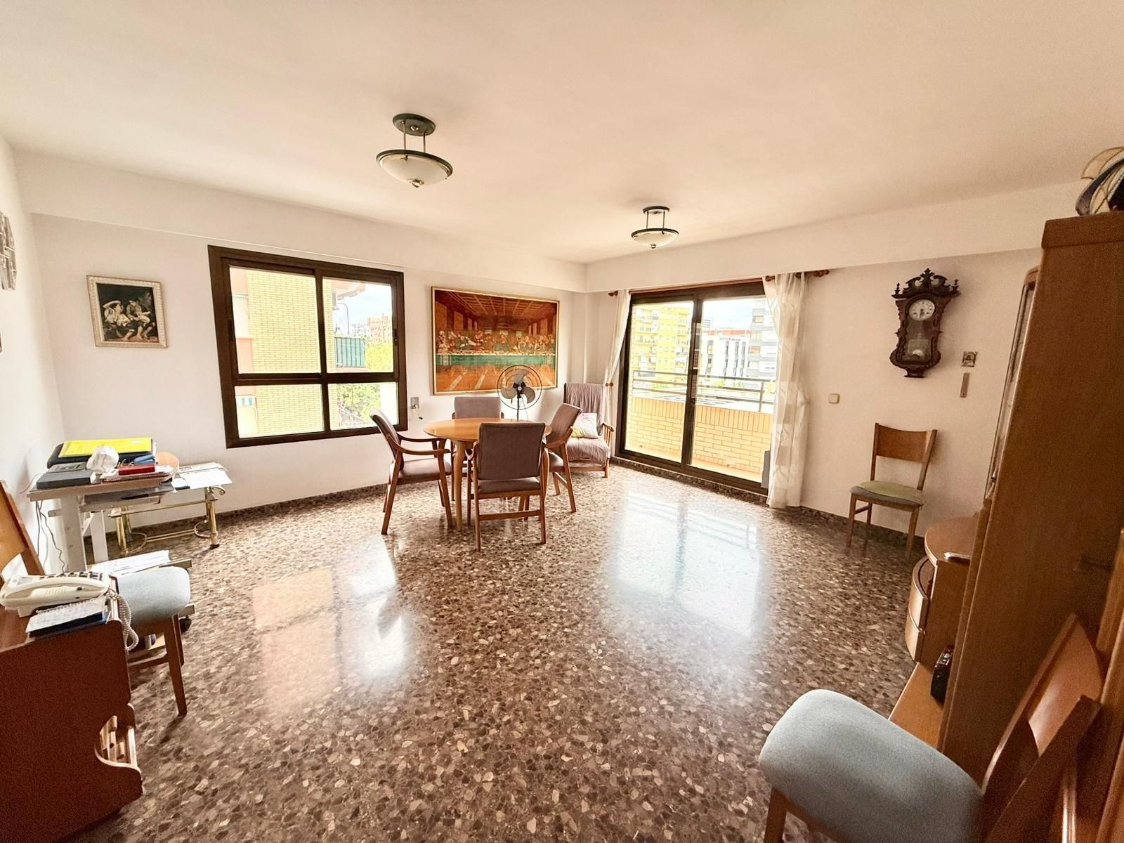 Living room of Flat for sale in  Valencia Capital  with Balcony