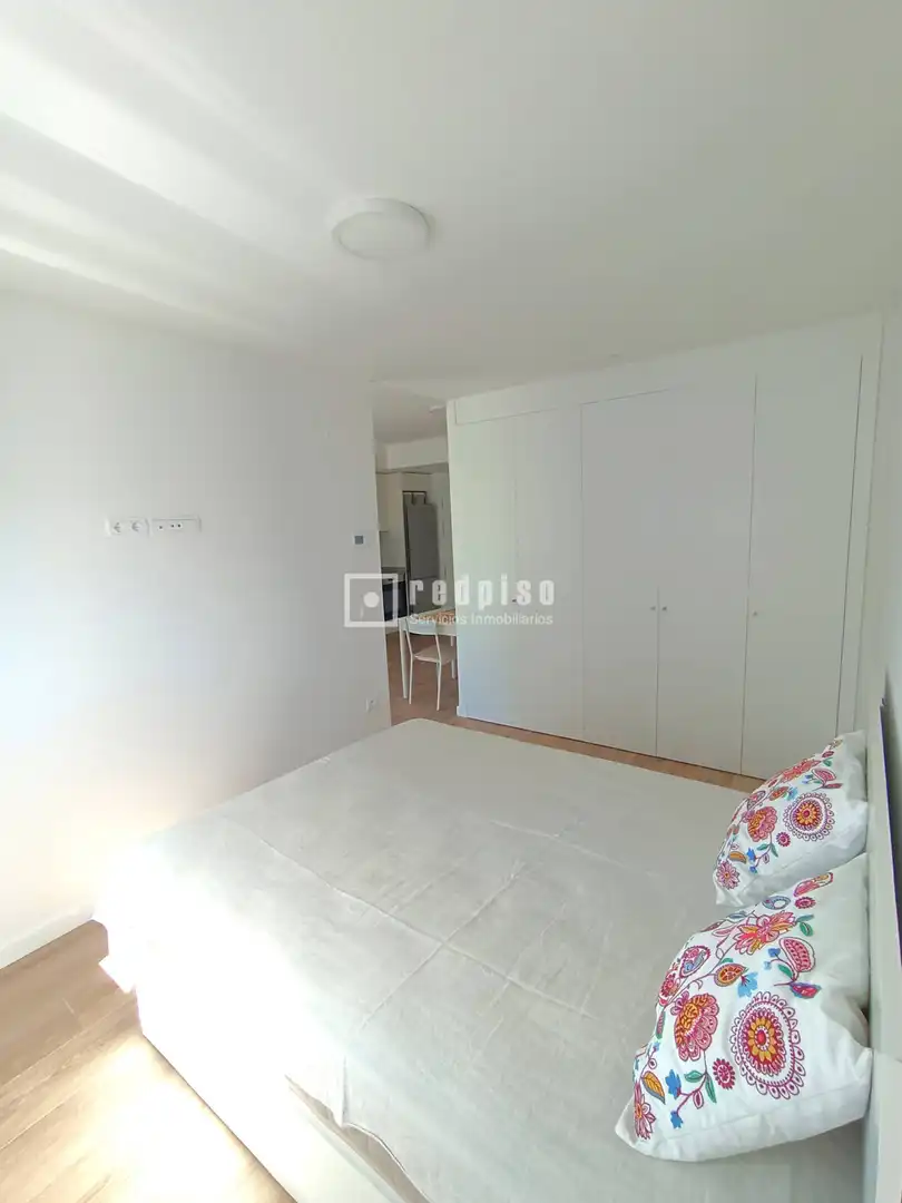 Bedroom of Flat for rent in Madrid  with Heating, Private garden and Terrace