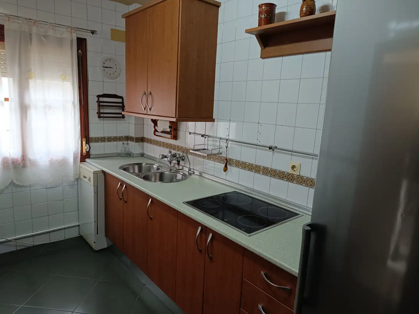 Casa adosada en venta en Brenes