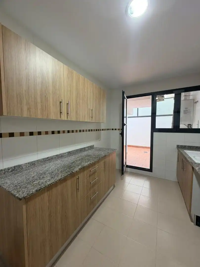 Cocina de Apartamento de alquiler en Albal con Terraza