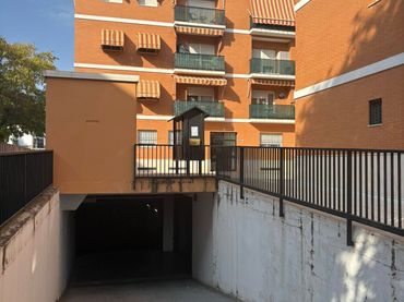 Doble amb ascensor en venda a Écija