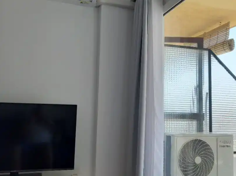 Sala d'estar de Estudi en venda en  Palma de Mallorca amb Aire condicionat i Balcó