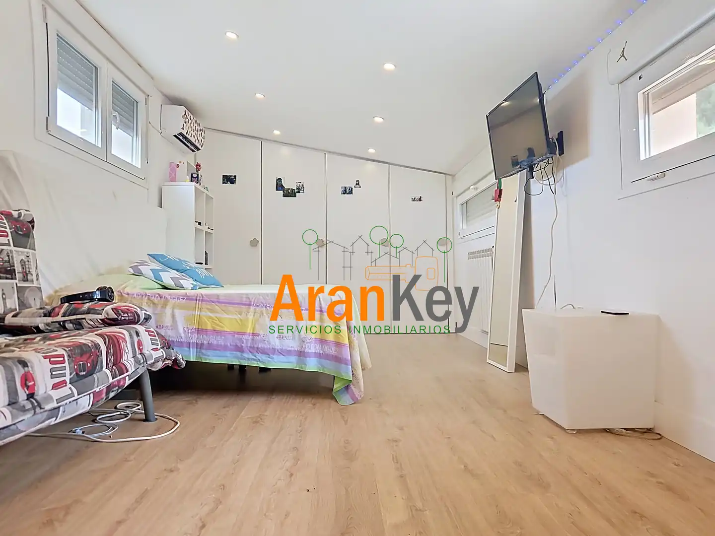 Houses for sale in Colmenar de Oreja  with Air Conditioner, Heating and Private garden
