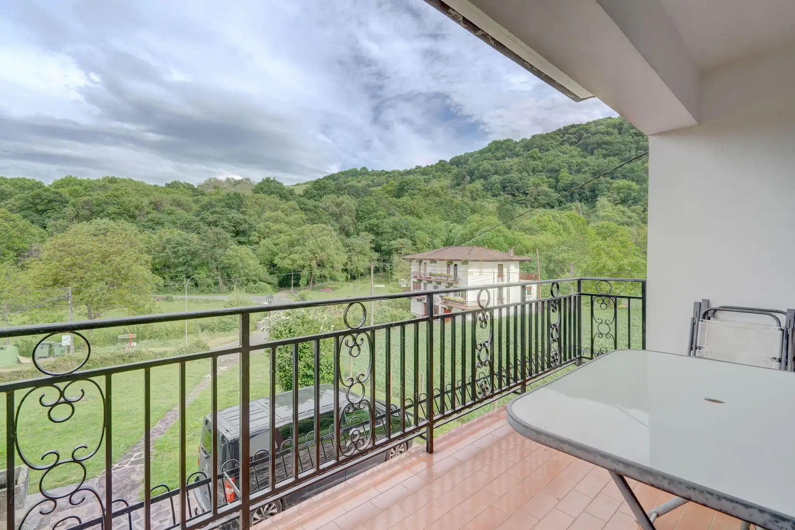 Terrasse von Wohnung zum Verkauf in Oiz mit Privatgarten und Abstellraum