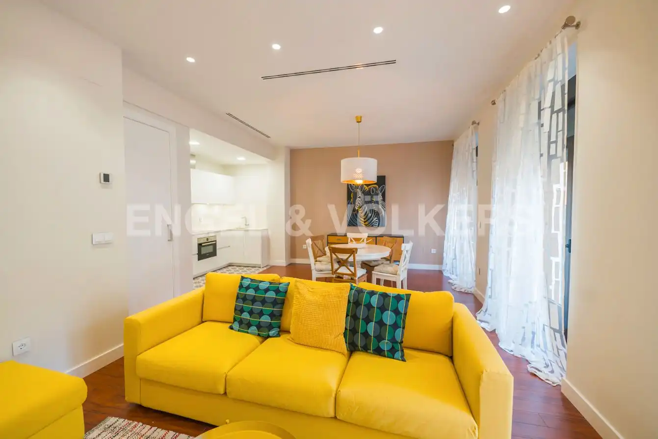 Sala de estar de Piso de alquiler en Alicante / Alacant con Aire acondicionado y Balcón