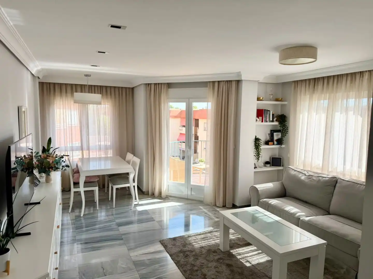 Wohnzimmer von Maisonette zum Verkauf in Ciudad Real Capital mit Klimaanlage, Terrasse und Balkon