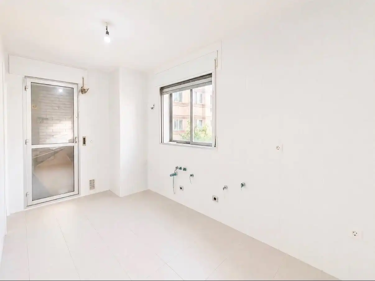 Habitación de Piso en venta en Barañáin / Barañain