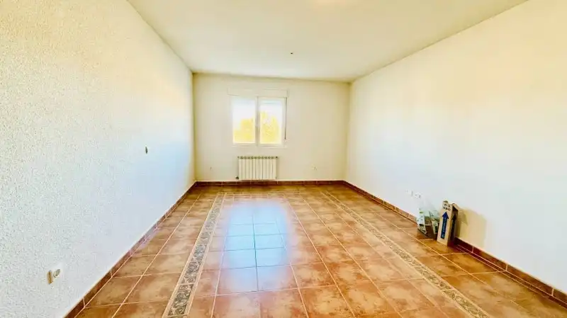 Habitación de Dúplex en venta en El Espinar con Calefacción, Jardín privado y Terraza