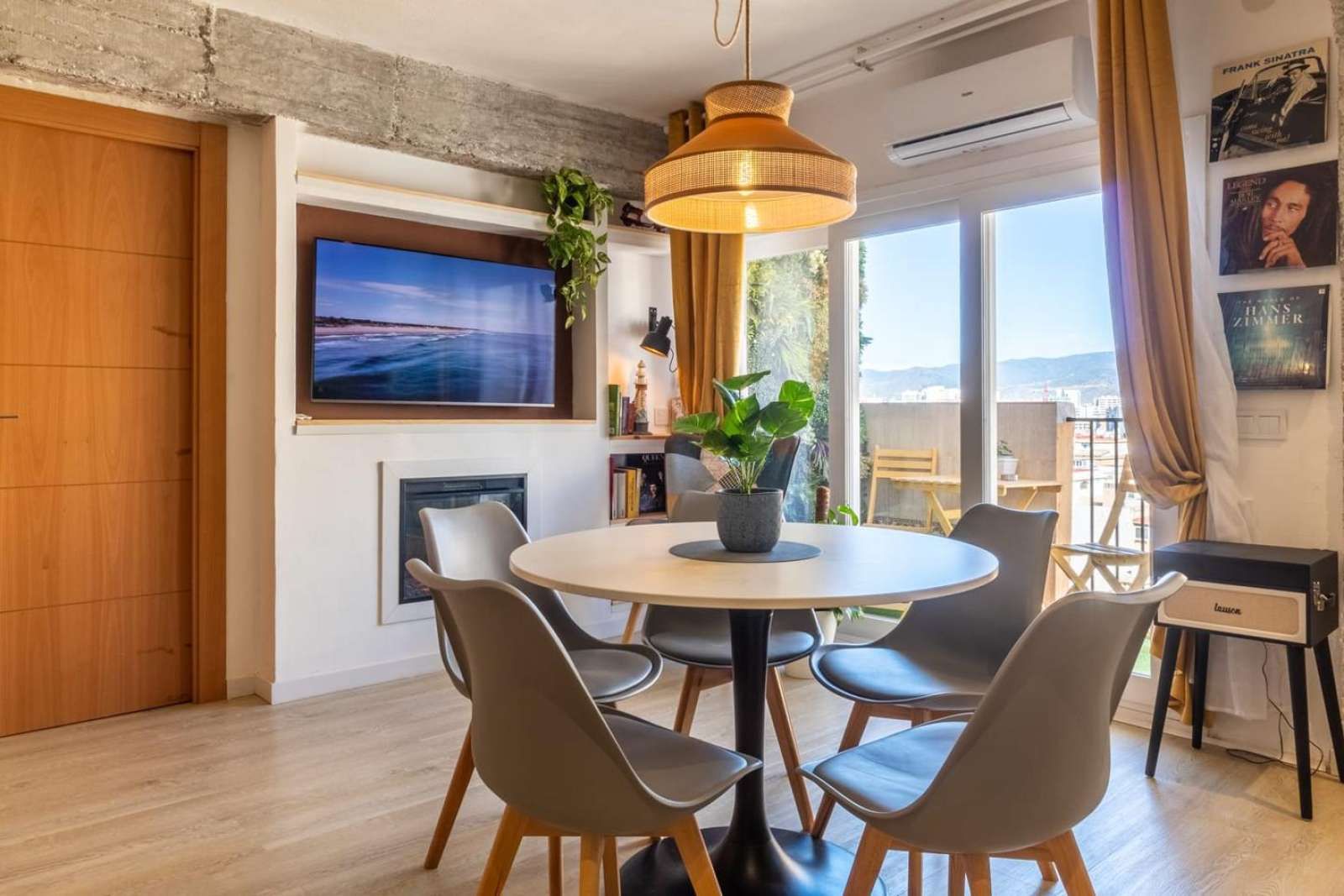 Menjador de Apartament per a compartir en Málaga Capital amb Aire condicionat, Calefacció i Terrassa