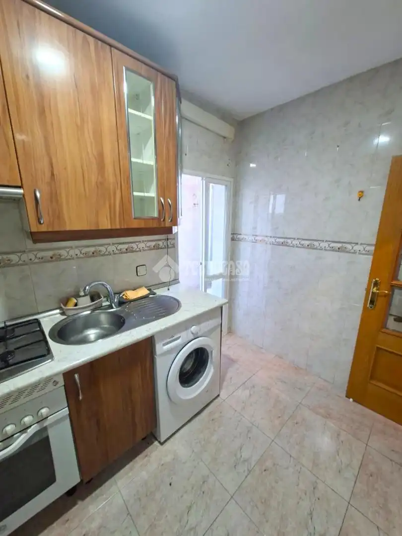 Kitchen of Flat for sale in Parla  with Air Conditioner, Heating and Terrace