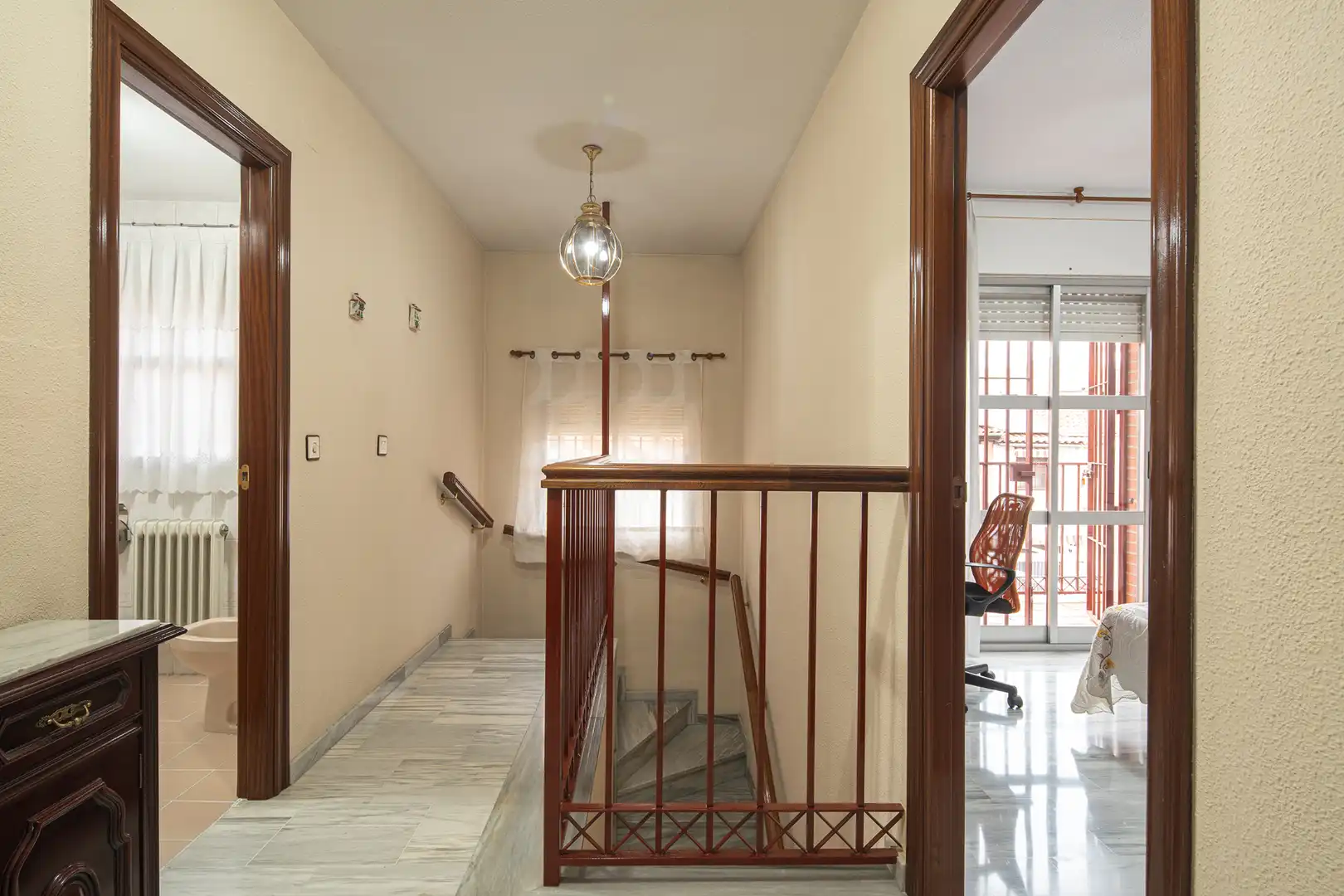 Casa adosada en venta en Angustias - Chana - Encina