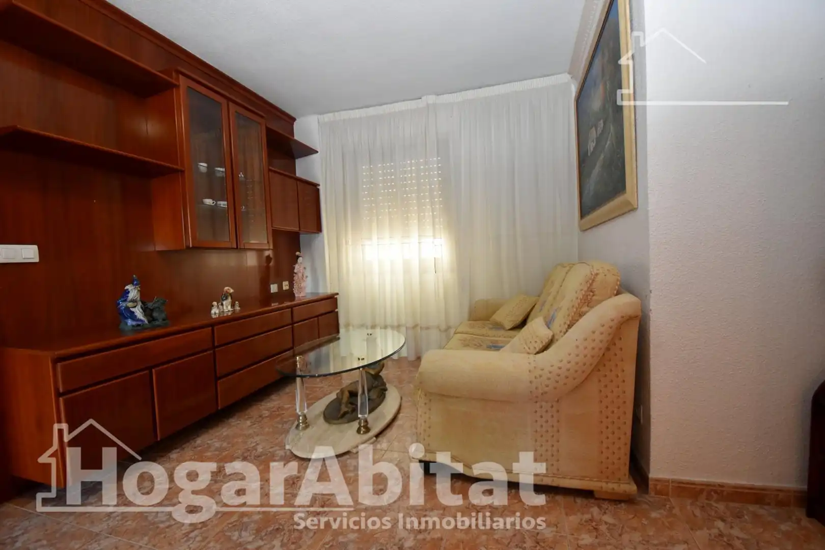 Sala de estar de Piso en venta en Castellón de la Plana / Castelló de la Plana con Aire acondicionado, Calefacción y Amueblado