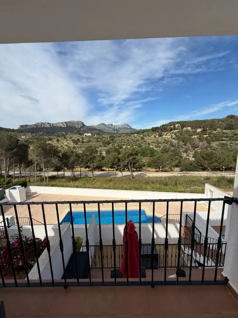 Vista exterior de Casa o chalet en venta en Calpe / Calp con Aire acondicionado, Calefacción y Jardín privado