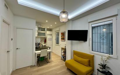 Living room of Planta baja for sale in  Madrid Capital  with Air Conditioner and Heating