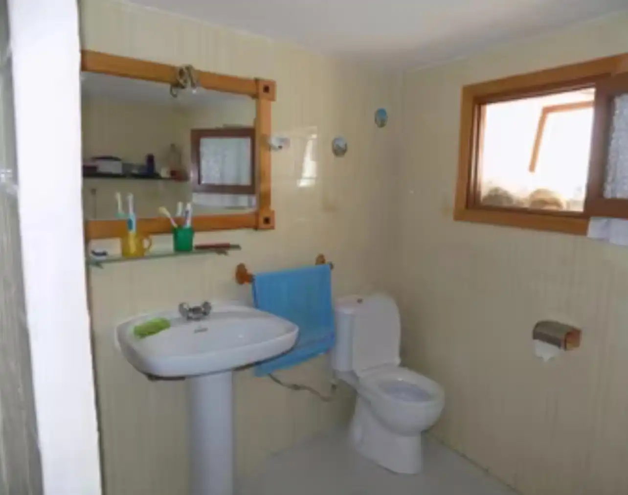 Bathroom of Houses for sale in Perales del Puerto  with Furnished