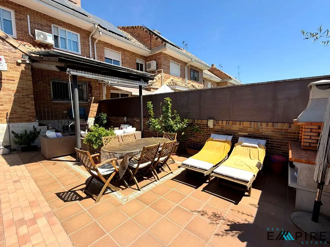 Terrassa de Casa adosada en venda en Parla amb Aire condicionat, Calefacció i Terrassa