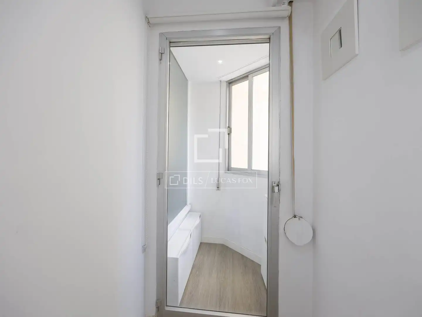 Wohnung zur Miete in Valencia mit Klimaanlage, Heizung und Parkett