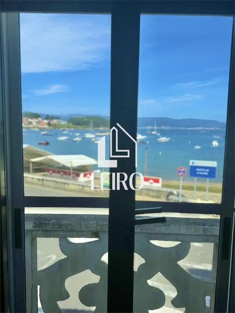 Casa adosada en venda en A Illa de Arousa  amb Calefacció, Terrassa i Moblat