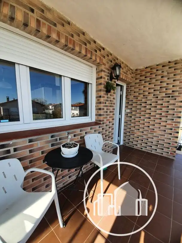 Casa in vendita a Valle de Losa