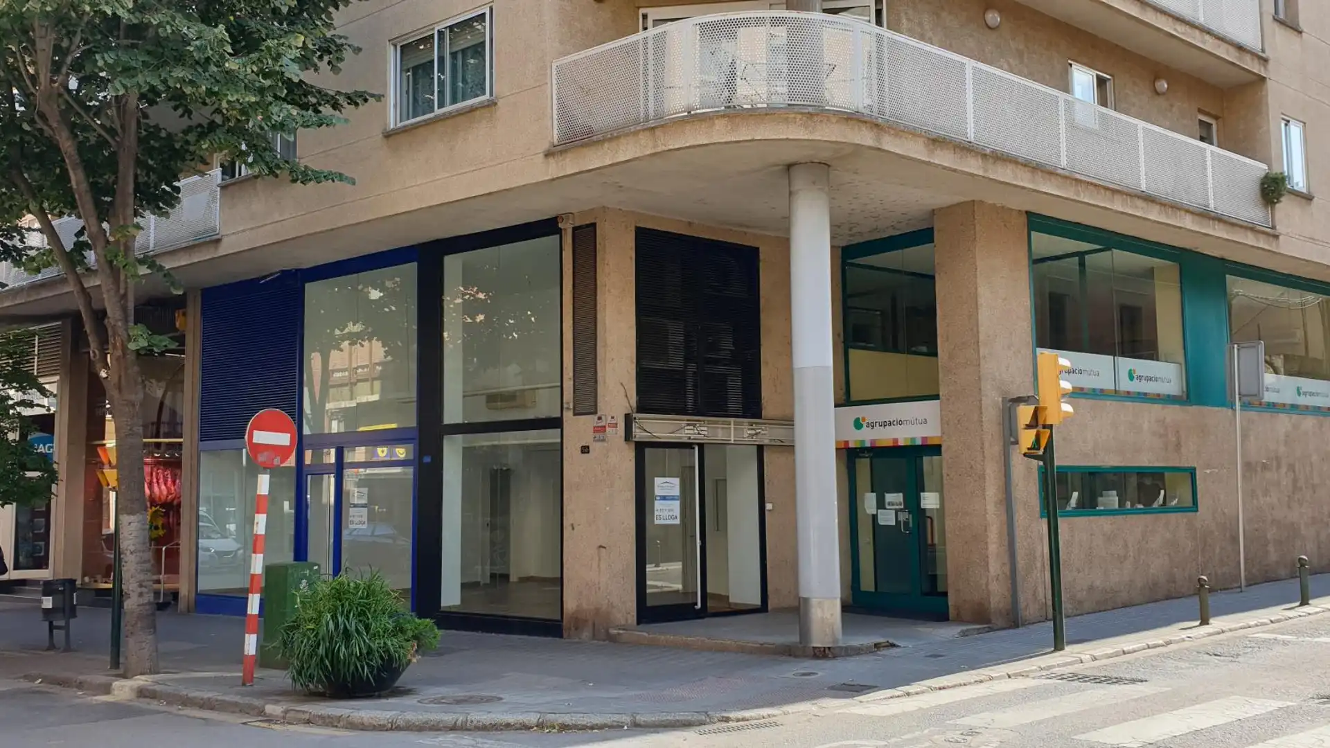 Vista exterior de Local de alquiler en Figueres