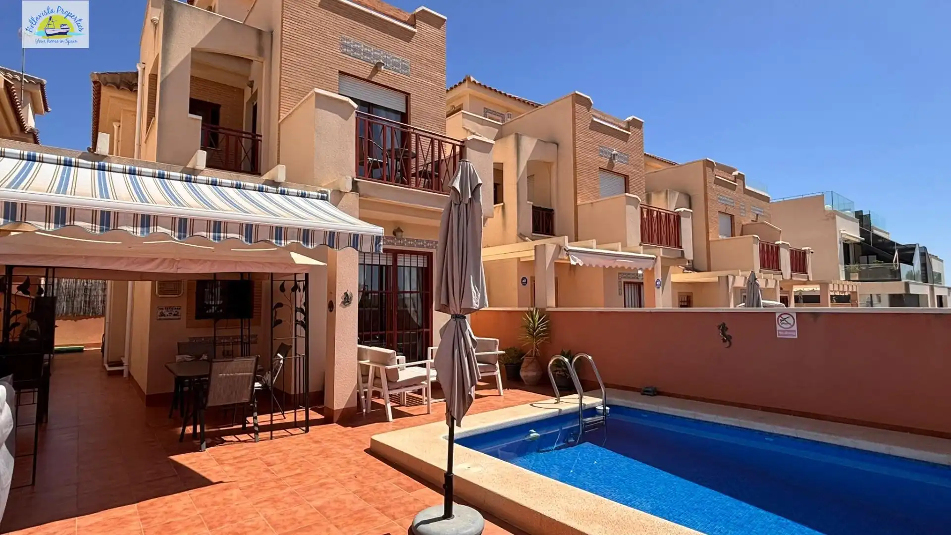 Vista exterior de Casa o xalet en venda en Mazarrón amb Aire condicionat, Calefacció i Terrassa
