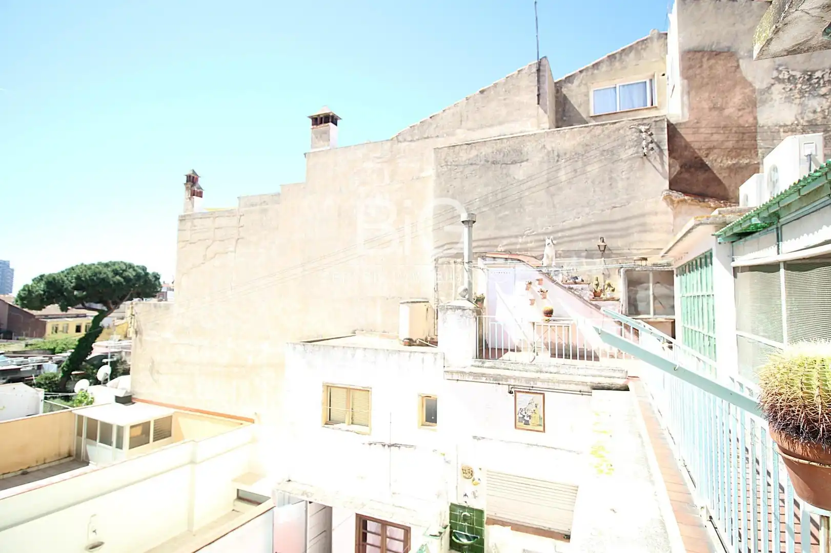 Vista exterior de Ático en venta en Mataró con Calefacción, Terraza y Trastero