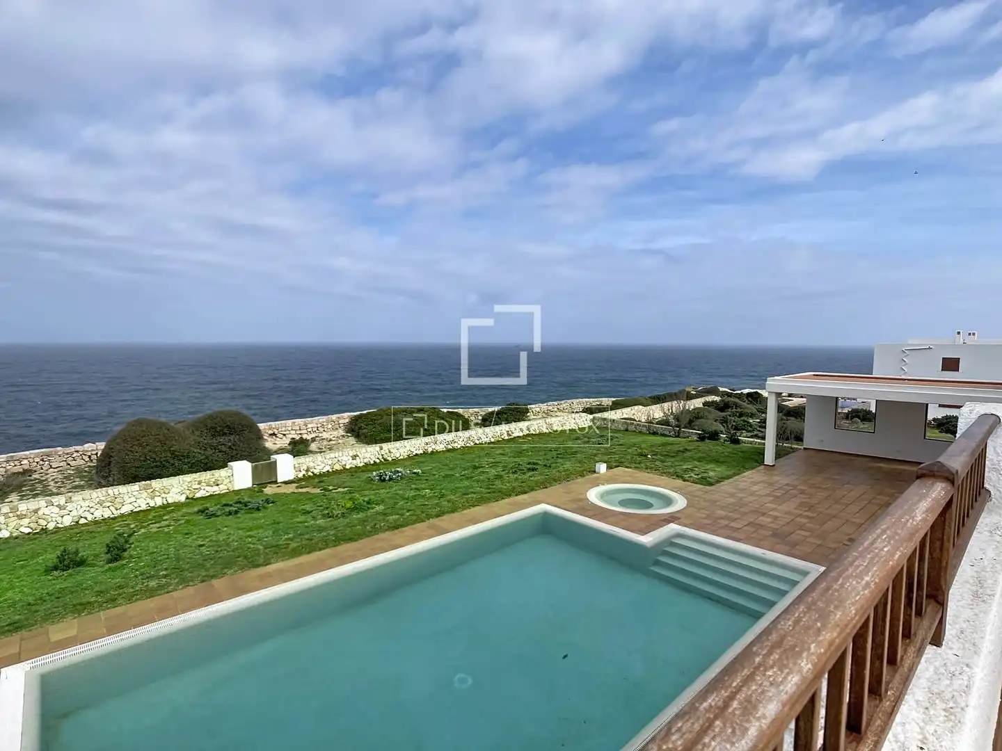 Schwimmbecken von Haus oder Chalet zum Verkauf in Ciutadella de Menorca mit Privatgarten, Terrasse und Schwimmbad