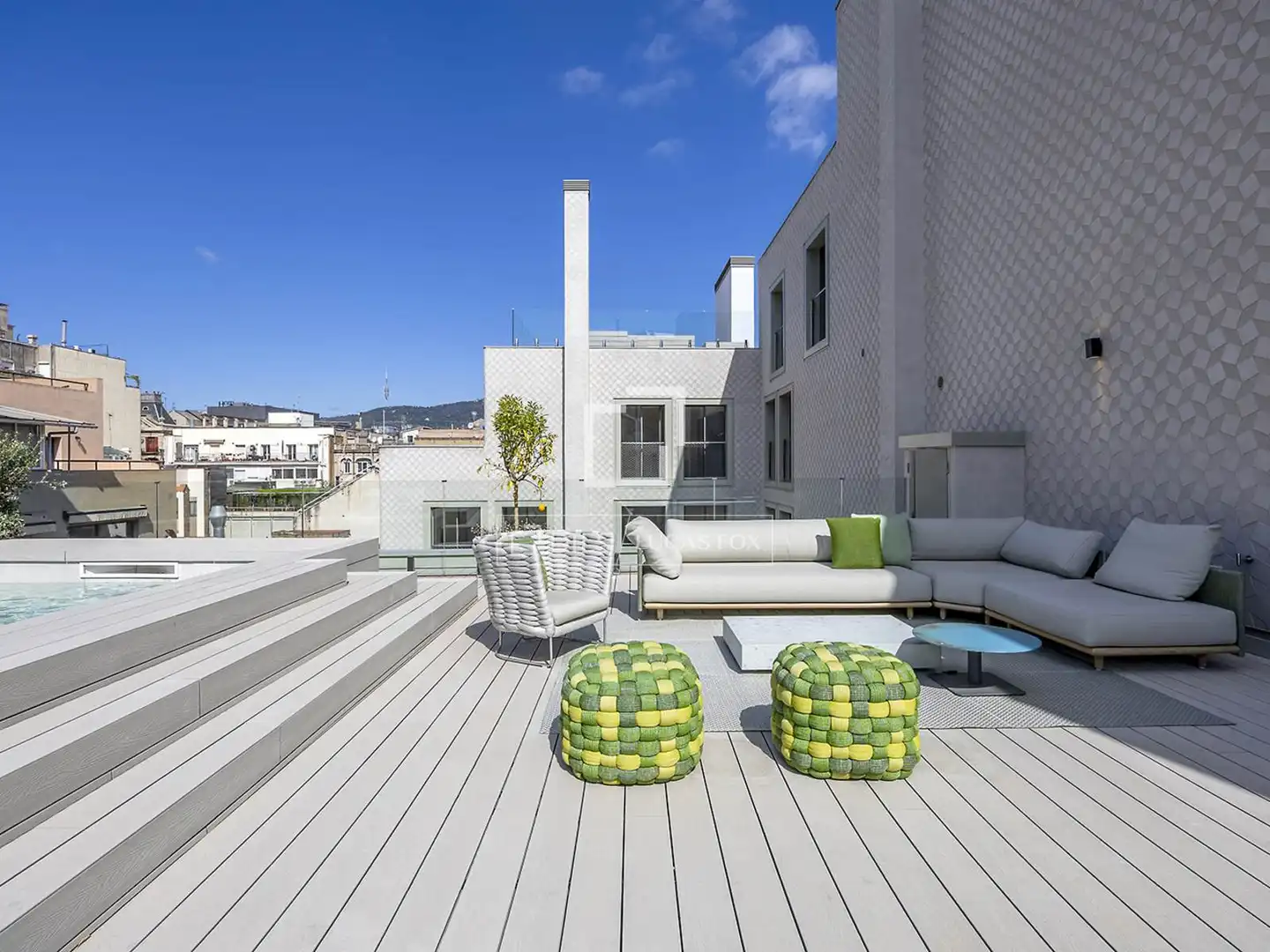 Terrasse von Wohnung zum Verkauf in Barcelona mit Klimaanlage, Terrasse und Schwimmbad